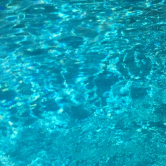 Profile Picture of Julia Queen (@jojo_136) on Poshmark