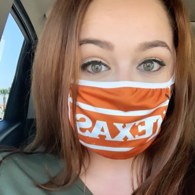 Profile Picture of Cassandra Castillo (@chclaw) on Twitter