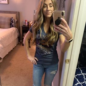 Profile Picture of Holly Crawford (@markanholly) on Pinterest