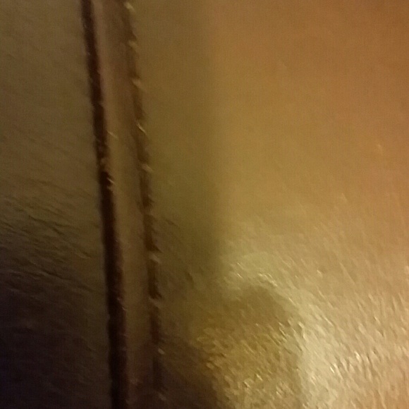 Profile Picture of Diane Krumnow (@krum1now) on Poshmark