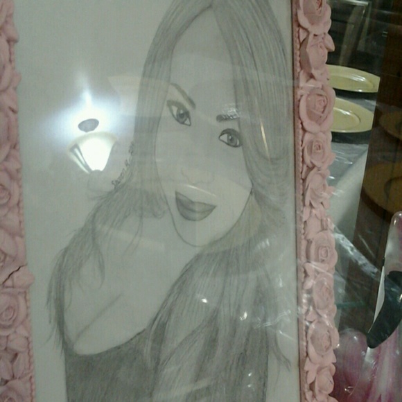 Profile Picture of Alba Scott (@luciascott) on Poshmark