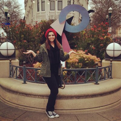 Profile Picture of Alexandra Taleisnik (@aalexandra_rose) on Twitter