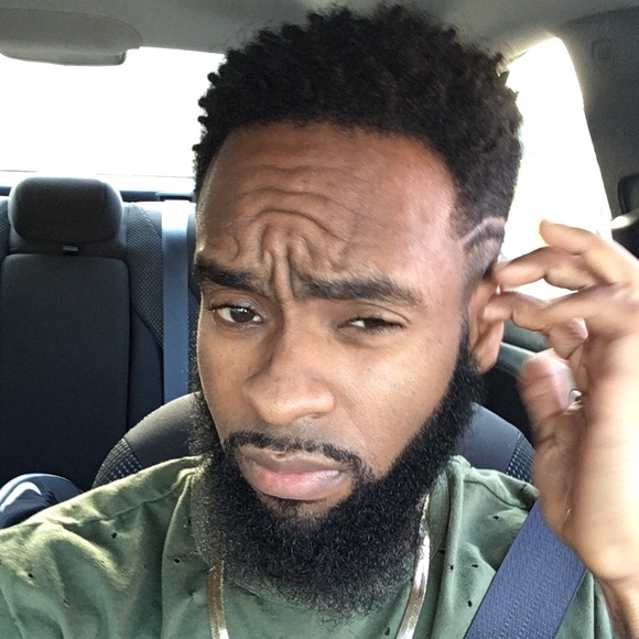 Profile Picture of Devoe Armstrong (@og_voe) on Poshmark