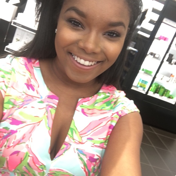 Profile Picture of Brittany Dismond (@bcd0833) on Poshmark