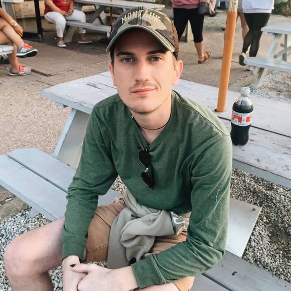 Profile Picture of Tyler Matos (@tymatos) on Poshmark