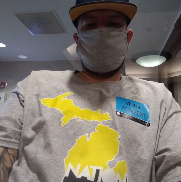 Profile Picture of David Balling (@dballing) on Poshmark