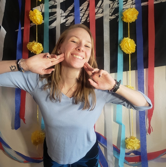 Profile Picture of Amy Pexa (@amilynnpexa) on Poshmark