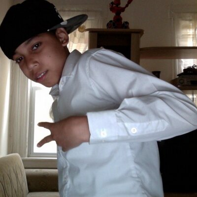 Profile Picture of Luis Berroa (@curlzxD) on Twitter