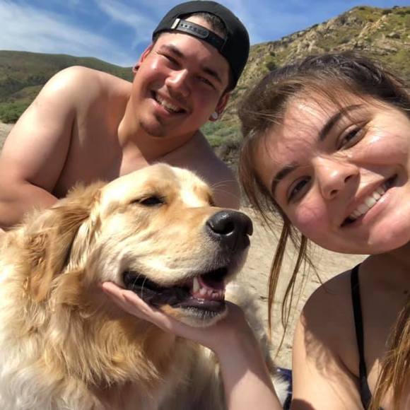 Profile Picture of Alice Fernandez (@alicef1998) on Poshmark