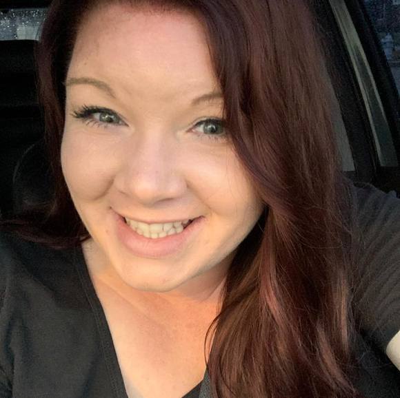 Profile Picture of Crissy Ward (@crissylynn44) on Poshmark