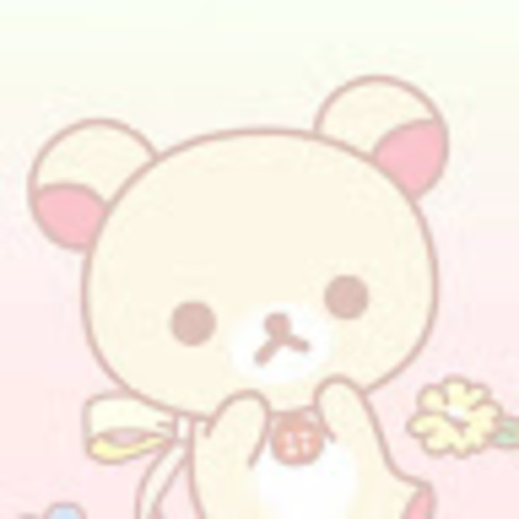 Profile Picture of Maia Adamucci (@adamuccimaia) on Poshmark