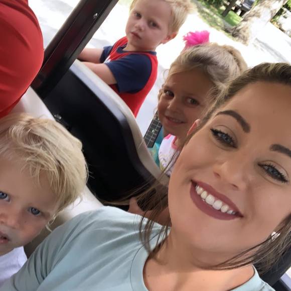 Profile Picture of Raychel Dimotta (@raycheldimotta) on Poshmark