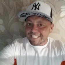 Profile Picture of Kevin Davison (@kevdavison42) on Twitter