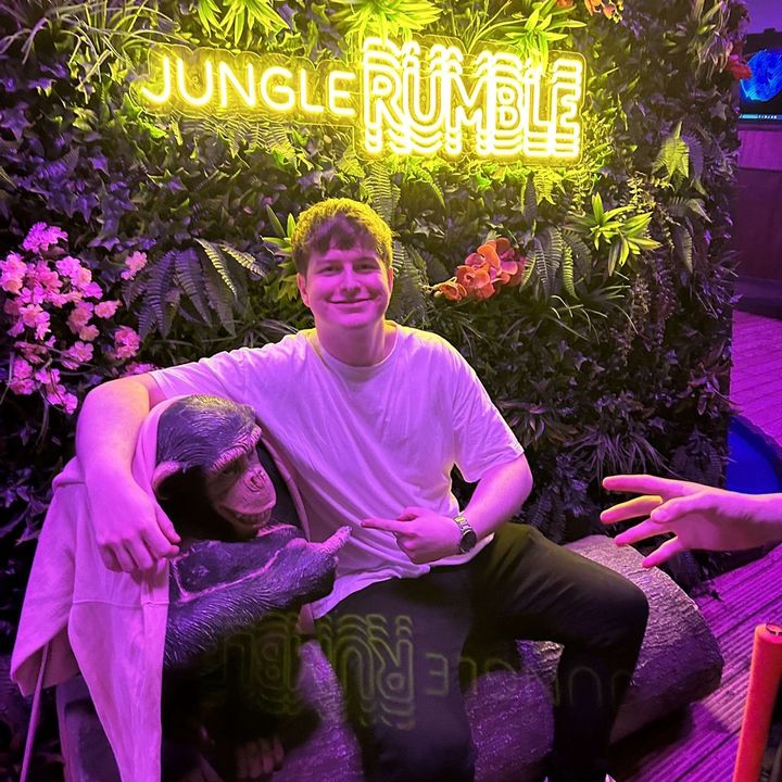 Profile Picture of Jason (@jasonpow) on Tiktok