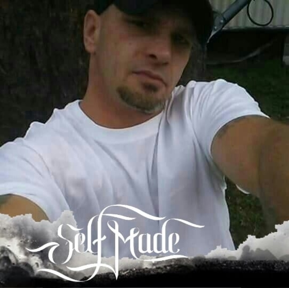 Profile Picture of Shawn Whited (@mehead412) on Poshmark