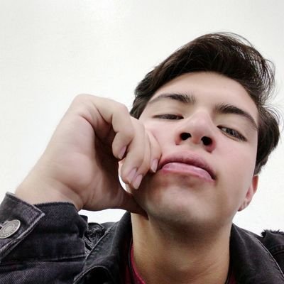 Profile Picture of Ca(guama)rlos (@AnguiaC) on Twitter