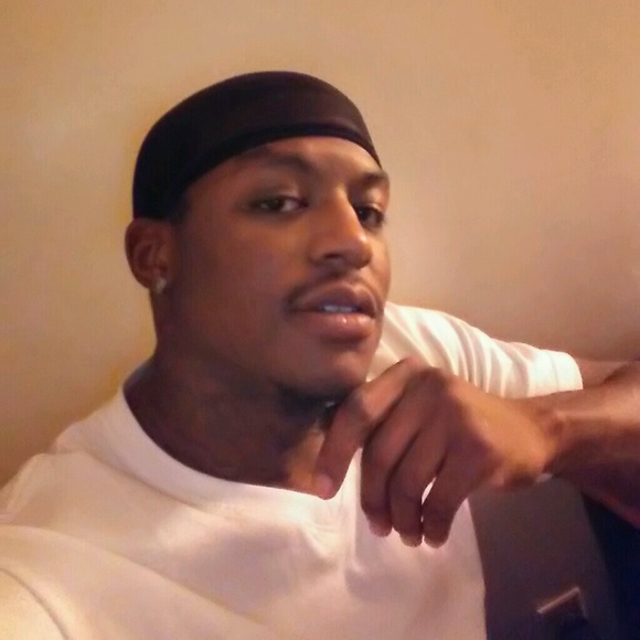 Profile Picture of Sedrick Jackson (@sed1470) on Poshmark