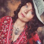 Profile Picture of Amanda J Armstrong (@amanda_j_armstrong) on Instagram