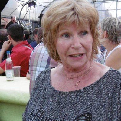 Profile Picture of Hahn Monique (@hahnmonique1) on Twitter