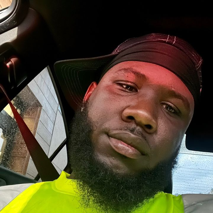 Profile Picture of Lorenzo Laster (@rennnzoo50) on Tiktok