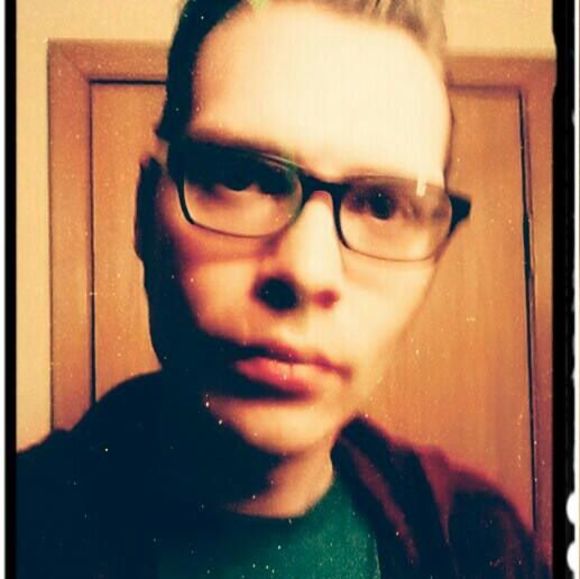 Profile Picture of Joseph Stencel (@josephstencel) on Poshmark