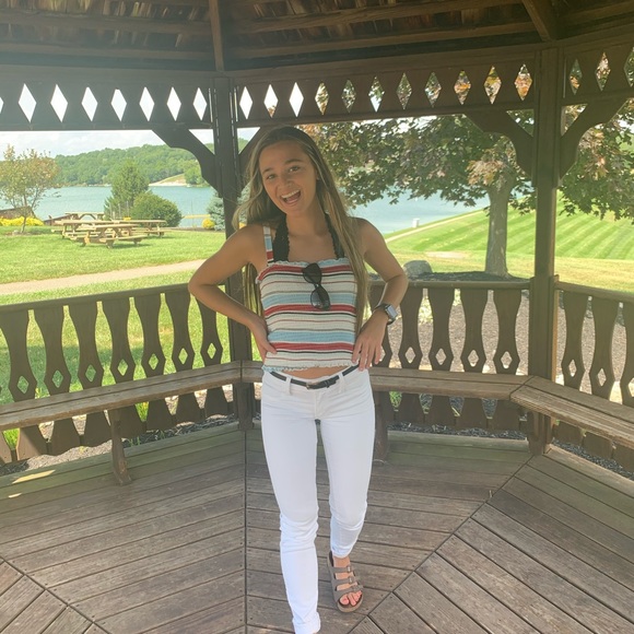 Profile Picture of Ava Slayback (@aslayback23) on Poshmark