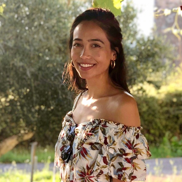 Profile Picture of Audrey Uchimoto (@auduchi) on Poshmark