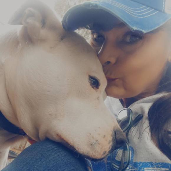 Profile Picture of Robin Snavely (@cbaby1048) on Poshmark