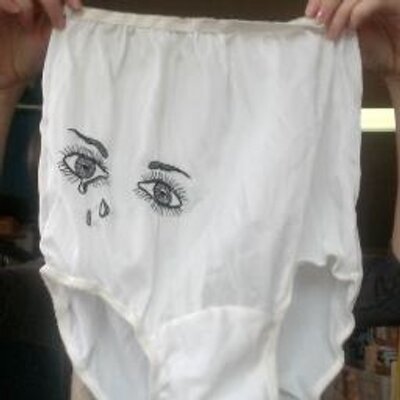 Profile Picture of AMELIA  DEVOID (@WORLDENDGF) on Twitter