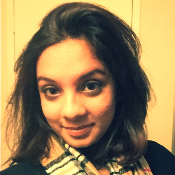 Profile Picture of Tahira Hussain (@tahirahussain) on Poshmark