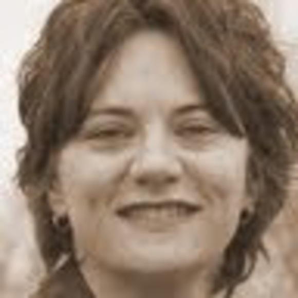 Profile Picture of Ginger Takamiya (@gingertakamiya) on Poshmark