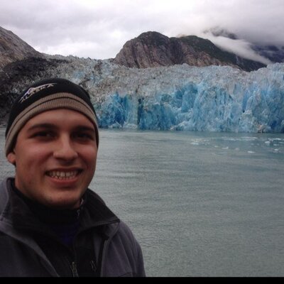 Profile Picture of John Serna (@JohnDeereLetter) on Twitter