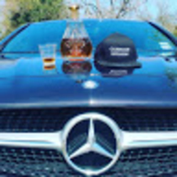 Profile Picture of Fofiveent. Fan page (@johnsonroy319) on Poshmark