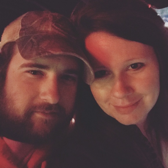 Profile Picture of Lori Blevins (@loriblevins) on Poshmark