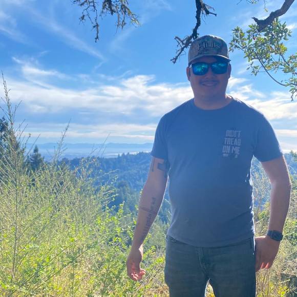 Profile Picture of Sam Coelho (@shcoelho) on Poshmark