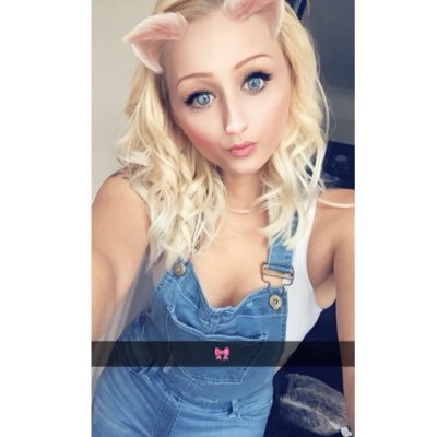 Profile Picture of Chloe Jane Etheridge (@etheridge_chloe) on Twitter