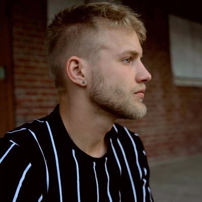 Profile Picture of Dave Guest (@Thee_KingDavid) on Twitter