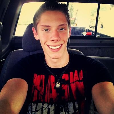 Profile Picture of Chris Salyer (@hdrk2004) on Twitter