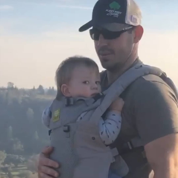 Profile Picture of Brent Farris (@bfarris5) on Poshmark