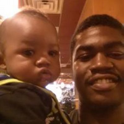 Profile Picture of Forrest Robertson (@GreenGuy476) on Twitter