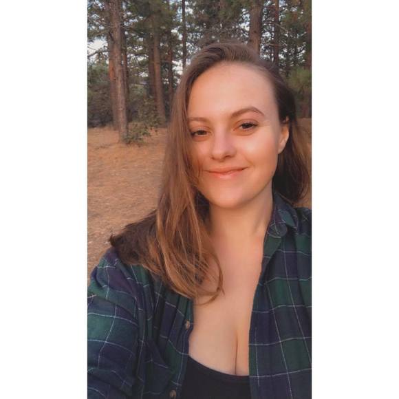 Megan Litner - Poshmark Profile Picture of Megan Litner (@meganlitner) on Poshmark