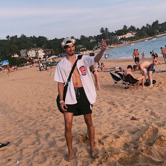 Profile Picture of Manu Dharmarajah (@manuscrpt) on Poshmark