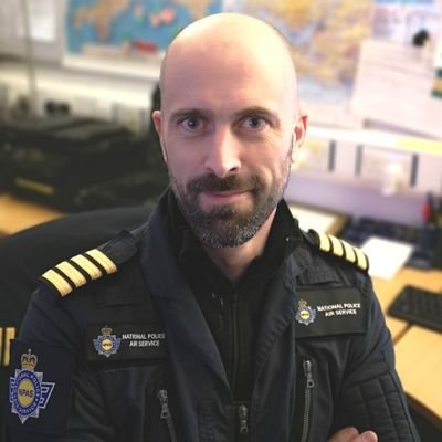 Profile Picture of Chris Chambers (@DorsetHeloPilot) on Twitter