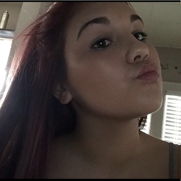 Profile Picture of Madison Boals (@itsmadss11) on Poshmark