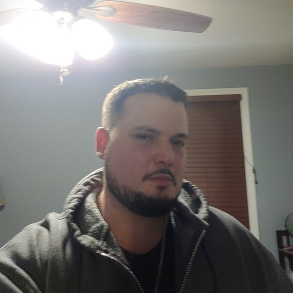 Profile Picture of Paul Vaillancourt (@paulie_v) on Poshmark