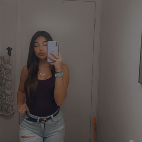 Profile Picture of Joriadna Valido (@jorii06) on Poshmark