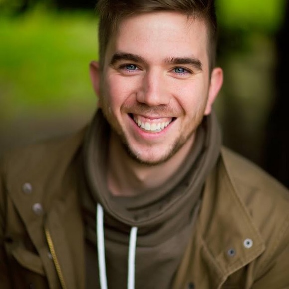 Profile Picture of Kyle Philippi (@kylephilippi) on Poshmark