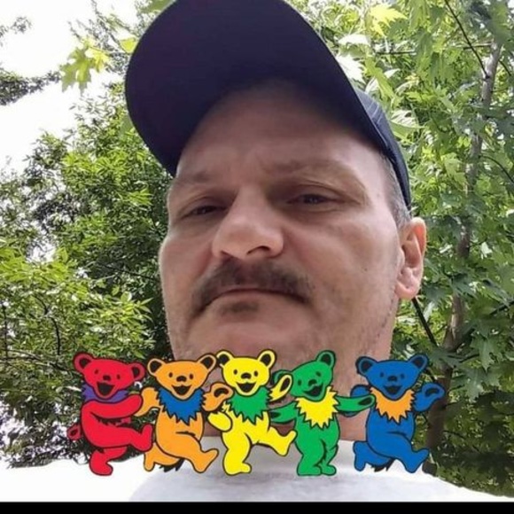 Profile Picture of James Frank (@jimmyjr75) on Poshmark