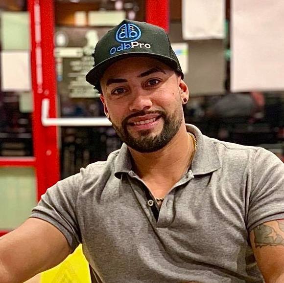 Profile Picture of Efrain Quiles (@efrainquiles) on Poshmark