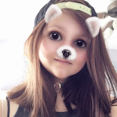 Profile Picture of Halle Jarrell (@h_joy4) on Twitter